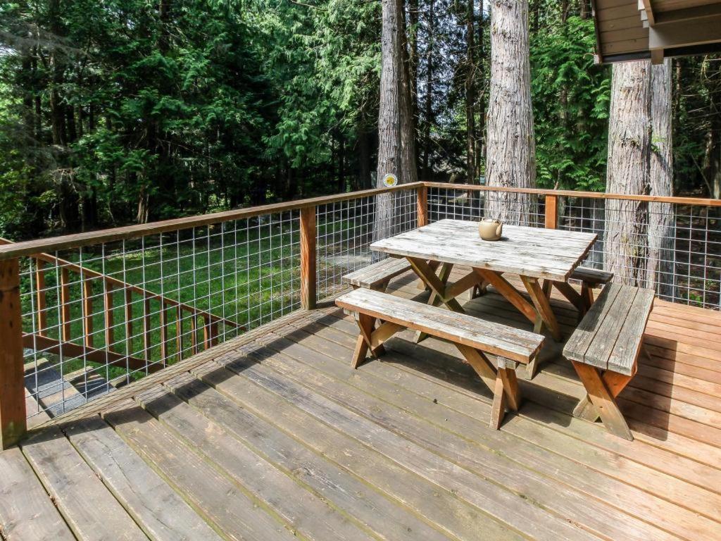 The Chalet On Lopez Islandale Екстер'єр фото