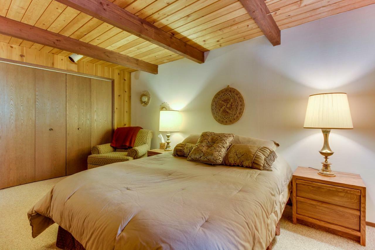 The Chalet On Lopez Islandale Екстер'єр фото